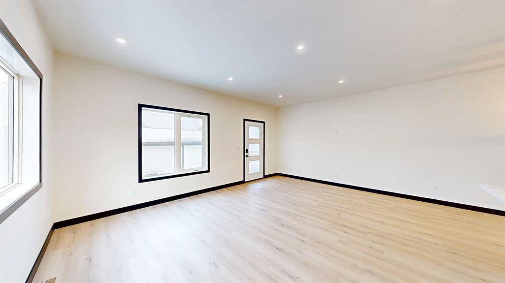 









105


5

Street Northeast,
Redcliff,




AB
T0J2P0

