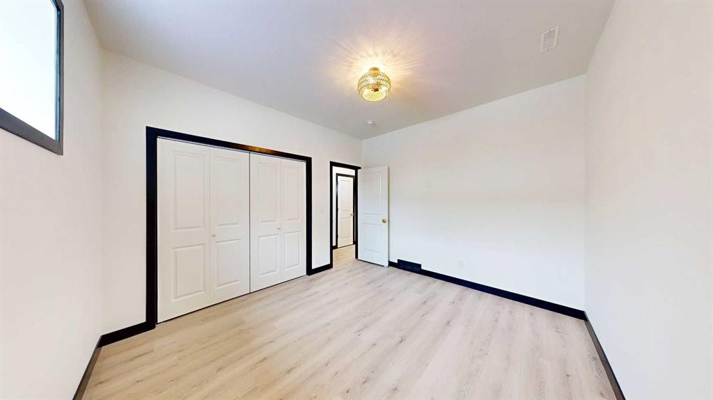 









105


5

Street Northeast,
Redcliff,




AB
T0J2P0

