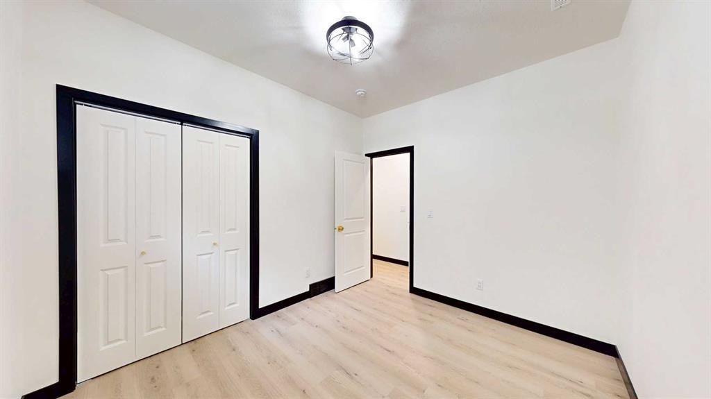









105


5

Street Northeast,
Redcliff,




AB
T0J2P0

