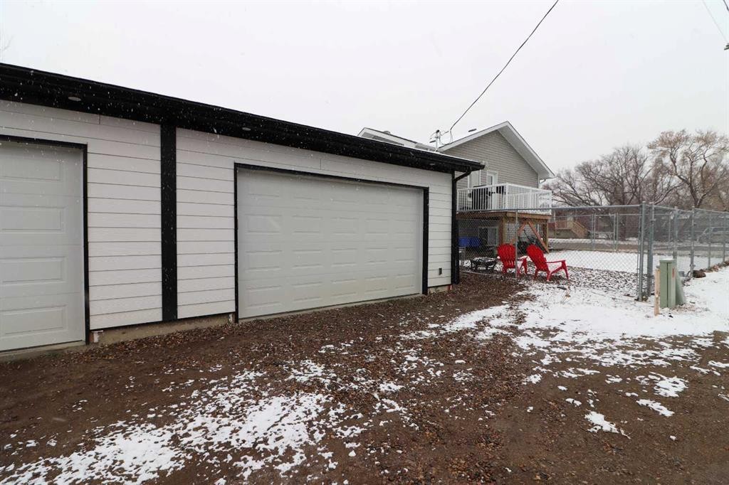 









105


5

Street Northeast,
Redcliff,




AB
T0J2P0

