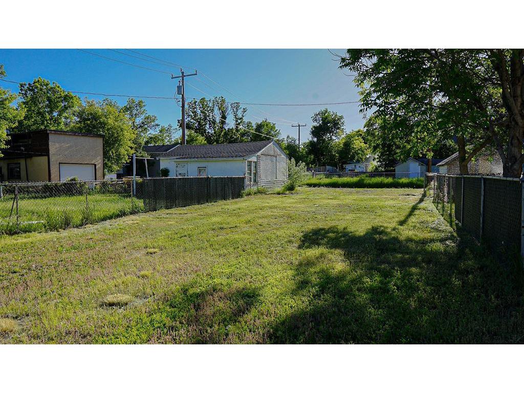 









514G


Coburg

Avenue Southeast,
Medicine Hat,







AB
T1A 3K8

