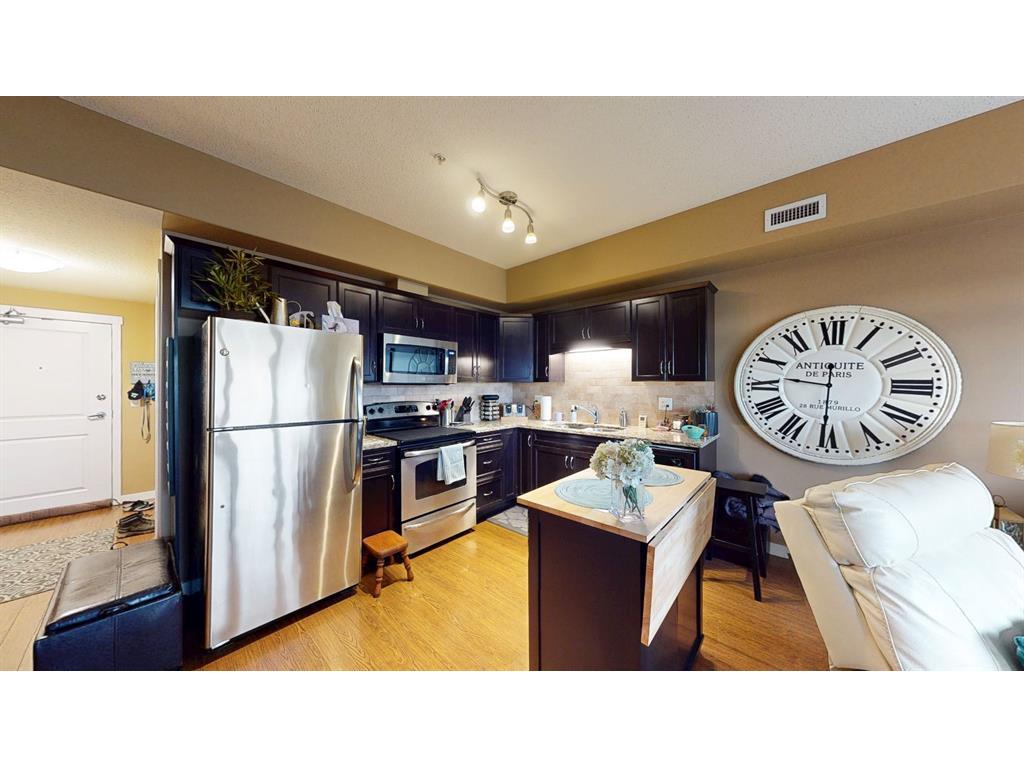 









19


Terrace

View Northeast, 318,
Medicine Hat,




AB
T1C 0E8

