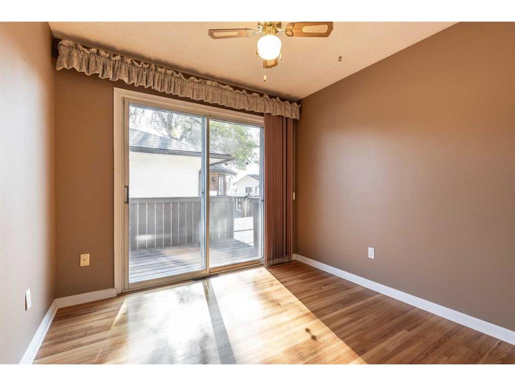 









188


Burns

Crescent Northwest,
Medicine Hat,




AB
T1A 6V9

