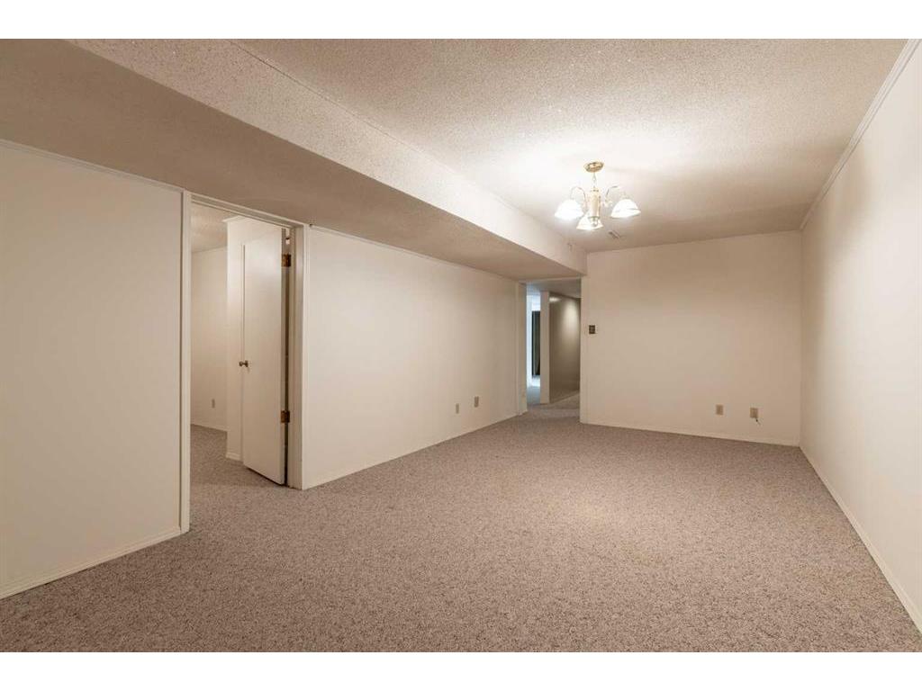 









188


Burns

Crescent Northwest,
Medicine Hat,




AB
T1A 6V9

