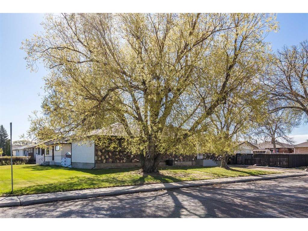 









188


Burns

Crescent Northwest,
Medicine Hat,




AB
T1A 6V9

