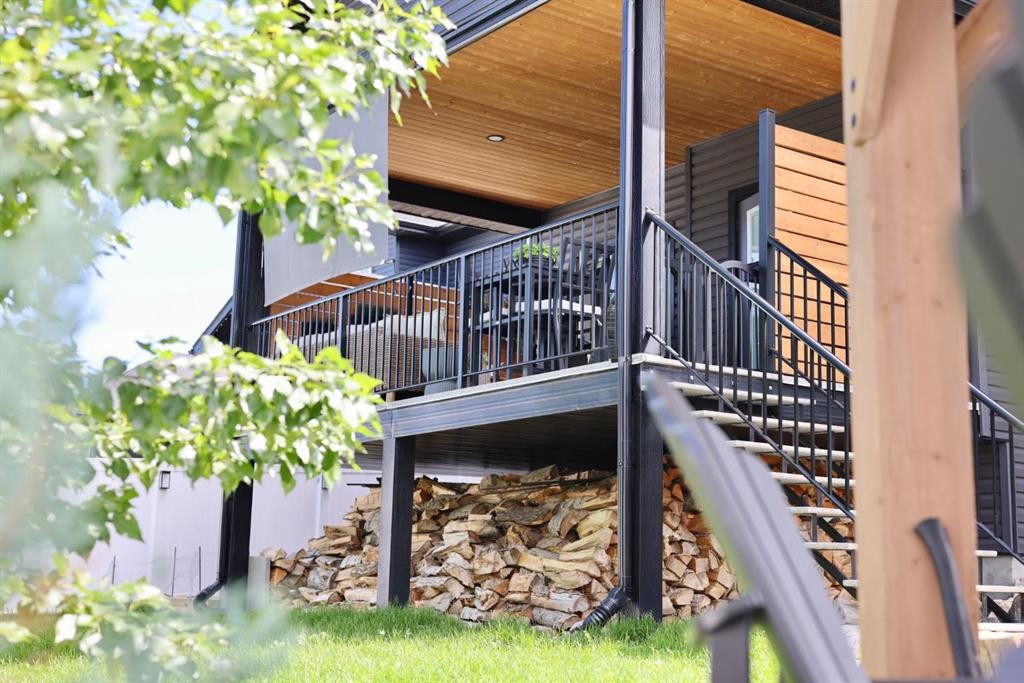 









21


Hamptons

Gate Southeast,
Medicine Hat,




AB
T1B 0N7

