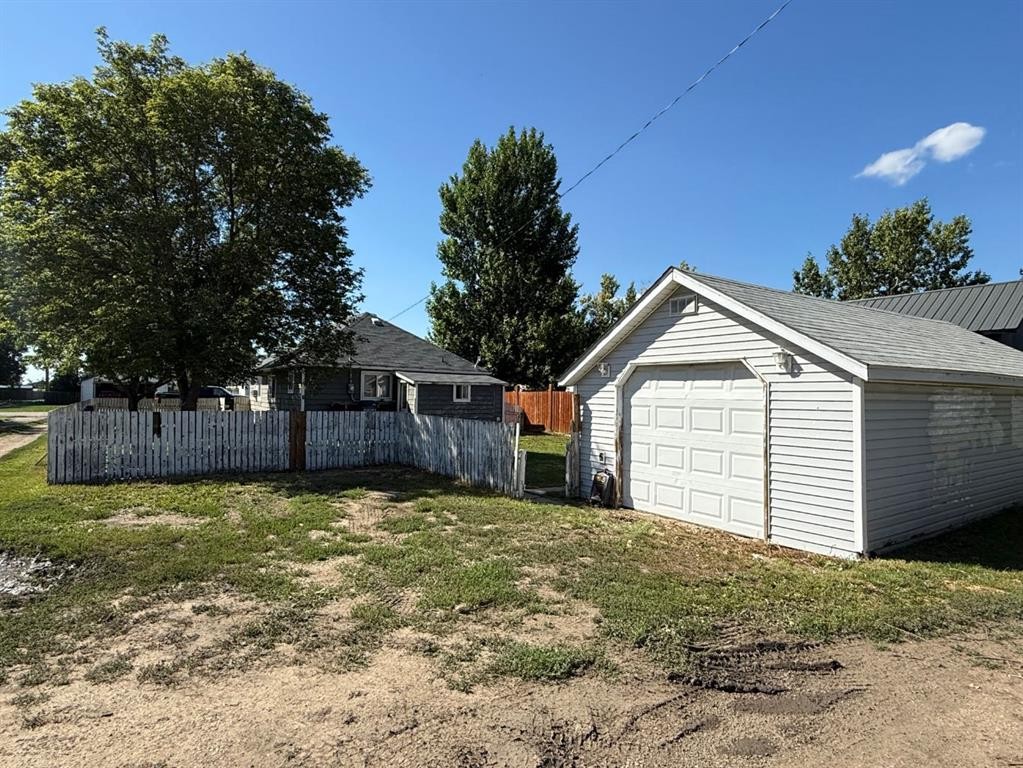 









65


Amherst

Street,
Irvine,




AB
T0J 1V0

