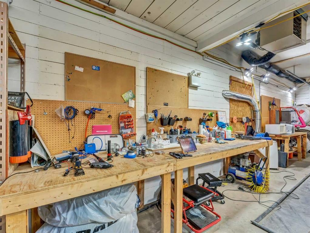 









677B


South Railway

Street Southeast,
Medicine Hat,




AB
T1A2V8

