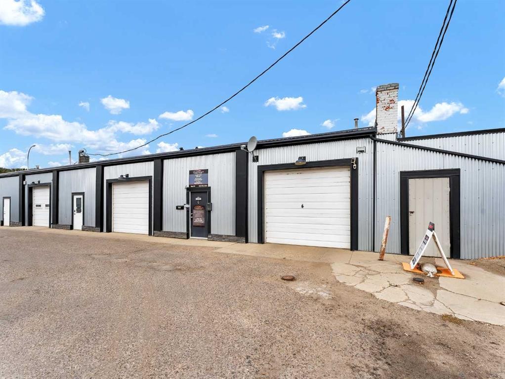 









677B


South Railway

Street Southeast,
Medicine Hat,




AB
T1A2V8

