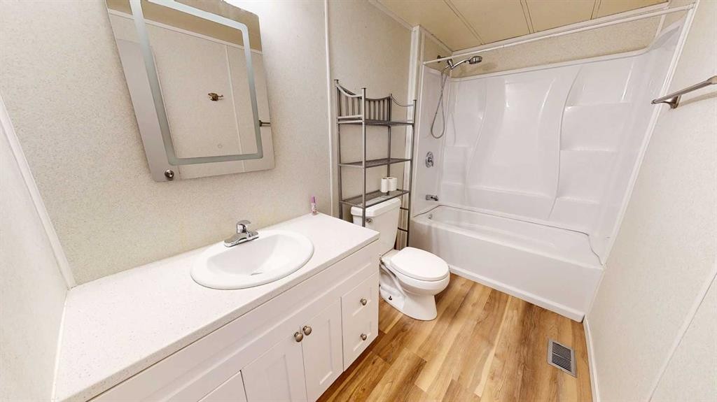 









4000


13

Avenue Southeast, 133,
Medicine Hat,




AB
T1B 1J3

