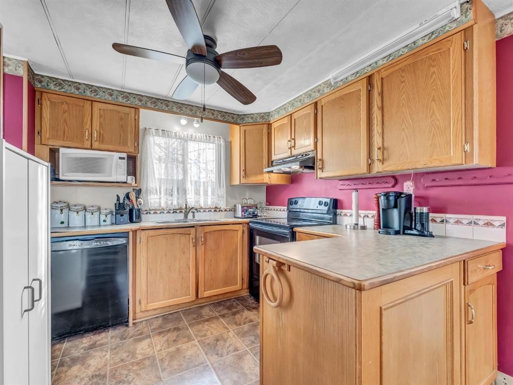 









4000


13

Avenue Southeast, 93,
Medicine Hat,




AB
T1B1J3

