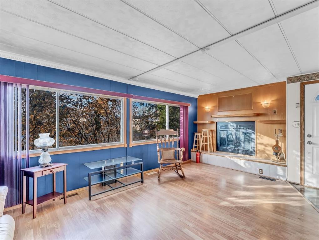 









4000


13

Avenue Southeast, 93,
Medicine Hat,




AB
T1B1J3

