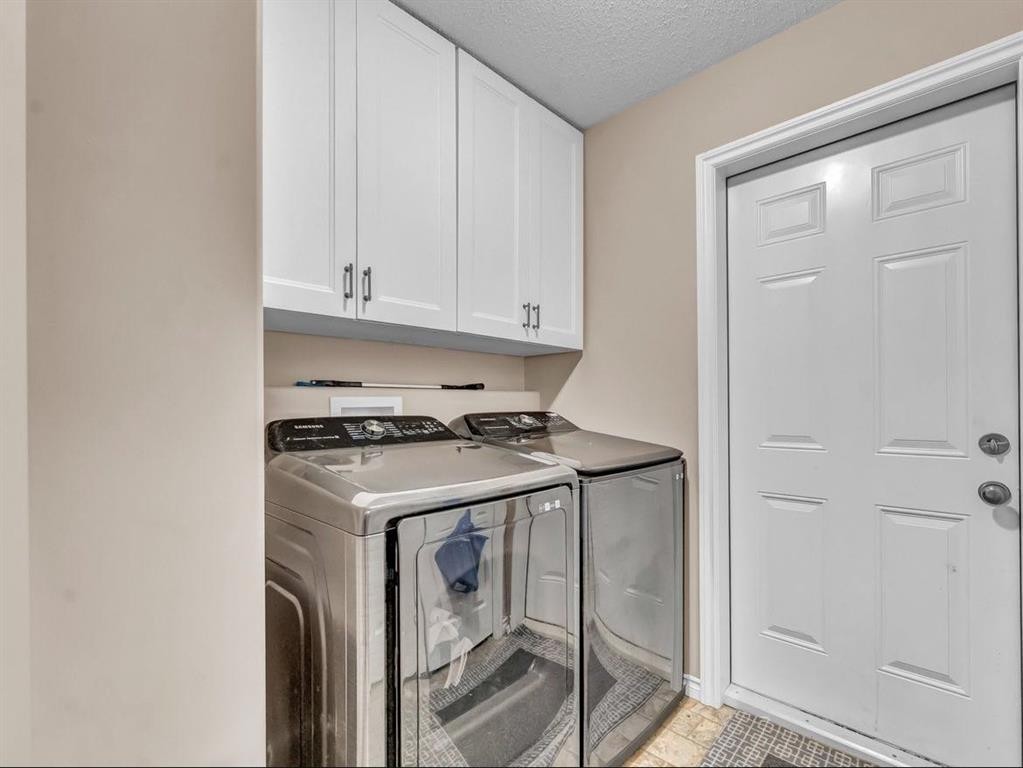 









28


Saamis

Close Southwest,
Medicine Hat,




AB
T1B4v6

