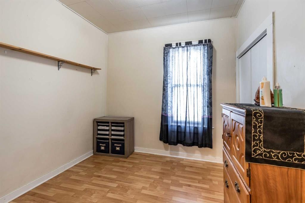 









966


Yuill

Street Southeast,
Medicine Hat,




AB
T1A 0Y8

