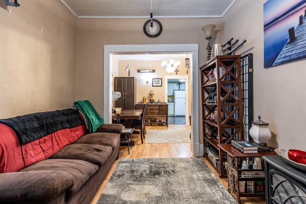 









966


Yuill

Street Southeast,
Medicine Hat,




AB
T1A 0Y8

