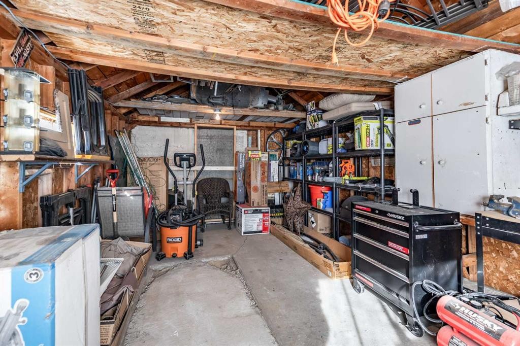 









966


Yuill

Street Southeast,
Medicine Hat,




AB
T1A 0Y8

