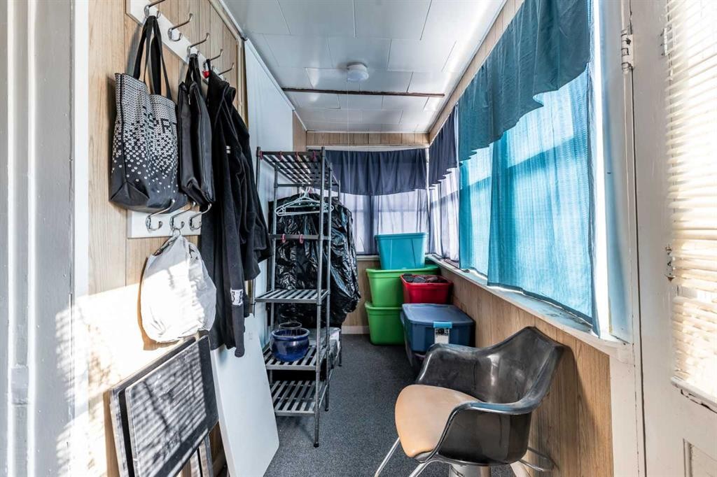 









966


Yuill

Street Southeast,
Medicine Hat,




AB
T1A 0Y8

