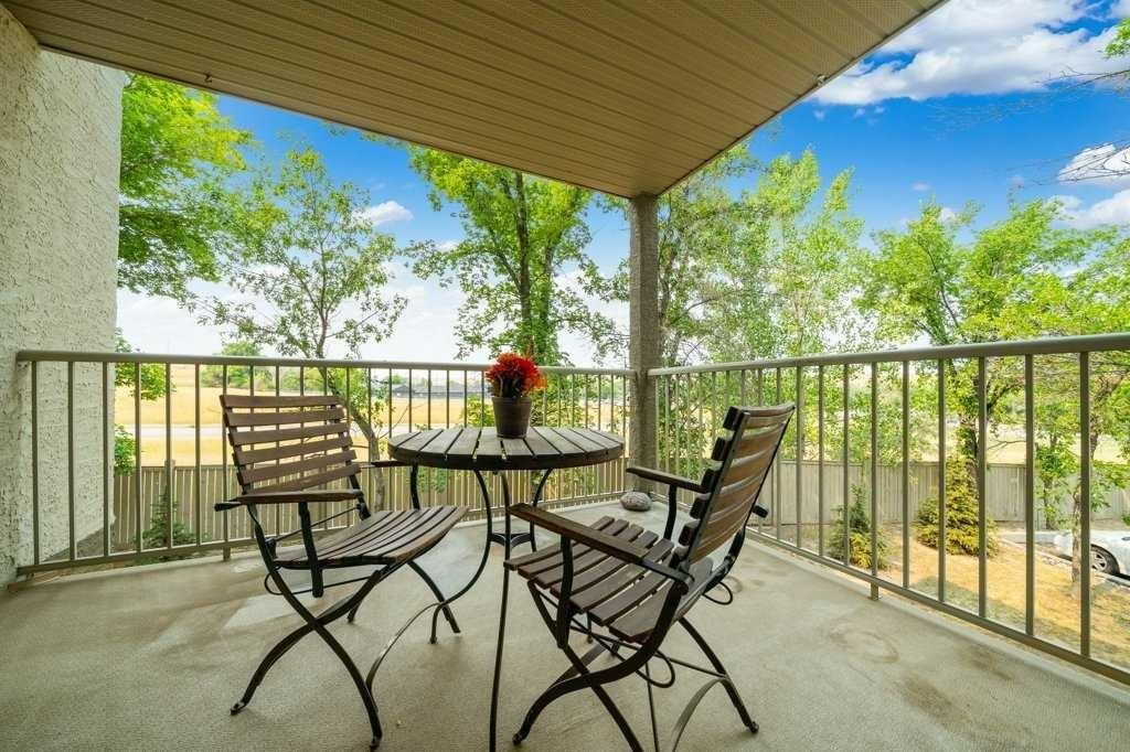 









245


Red Deer

Drive Southwest, 202,
Medicine Hat,




AB
T1A8P4


