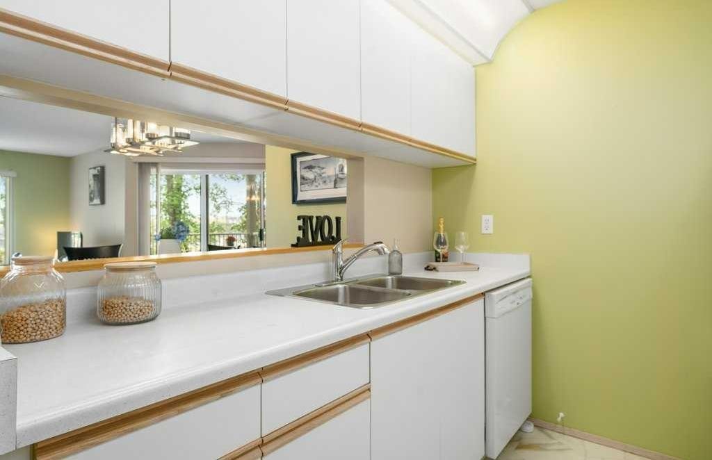 









245


Red Deer

Drive Southwest, 202,
Medicine Hat,




AB
T1A8P4

