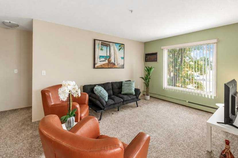 









245


Red Deer

Drive Southwest, 202,
Medicine Hat,




AB
T1A8P4

