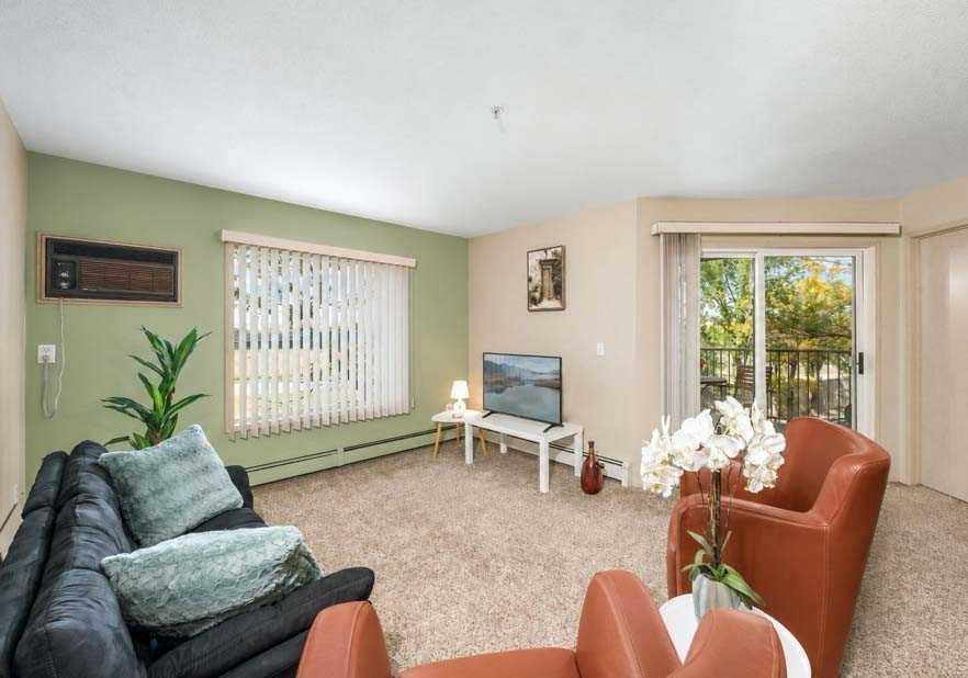 









245


Red Deer

Drive Southwest, 202,
Medicine Hat,




AB
T1A8P4

