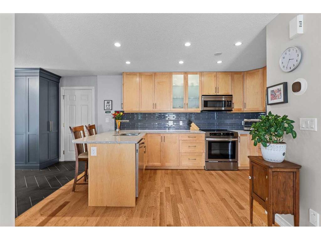 









137


Stone Creek

Road, 3,
Canmore,




AB
T1W 3A6

