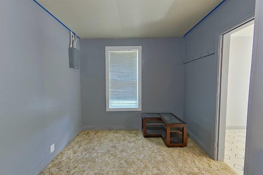 









5009


48 Avenue

,
Athabasca,




AB
T9S2A4

