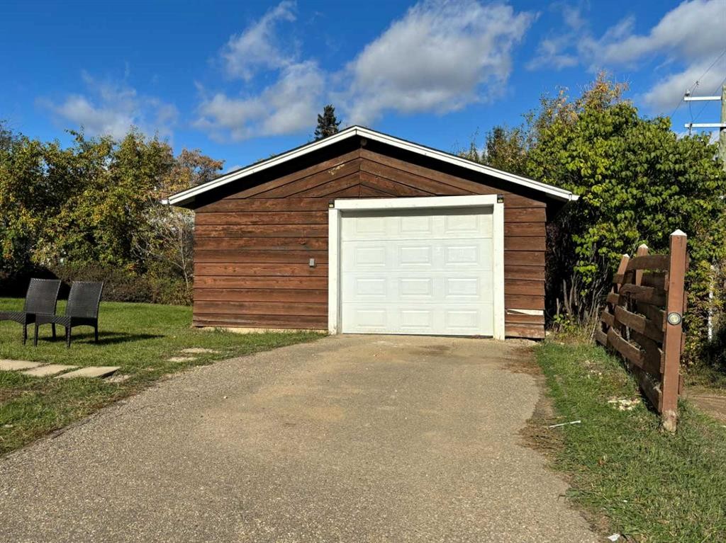 









5009


48 Avenue

,
Athabasca,




AB
T9S2A4

