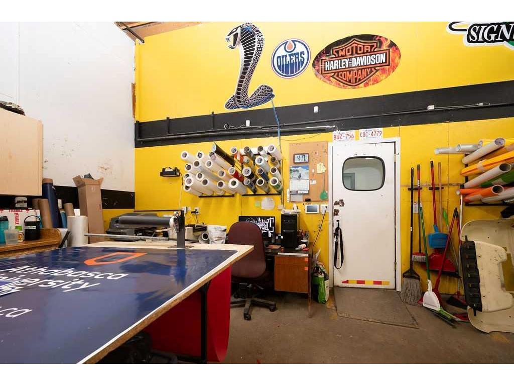 









4814


50

Street,
Athabasca,




AB
T9S 1C9

