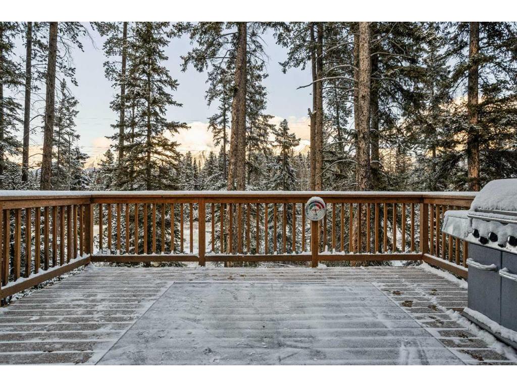 









922


Lawrence Grassi

Ridge,
Canmore,




AB
T1W 2Z6

