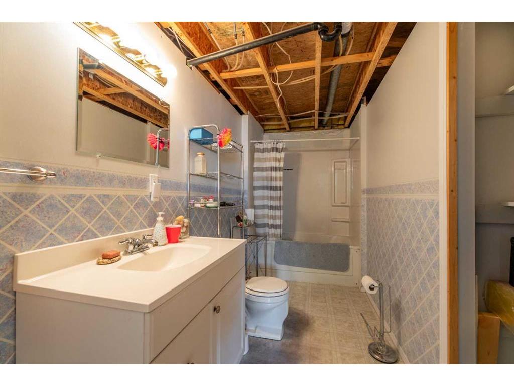 









5001


52

Street,
Robb,




AB
T0E 1X0

