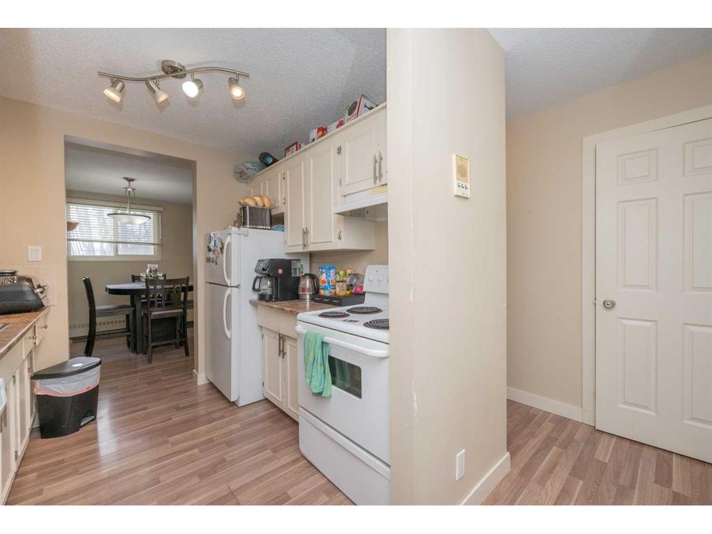 









4505


53

Street, 102,
Athabasca,




AB
T9S 1K1

