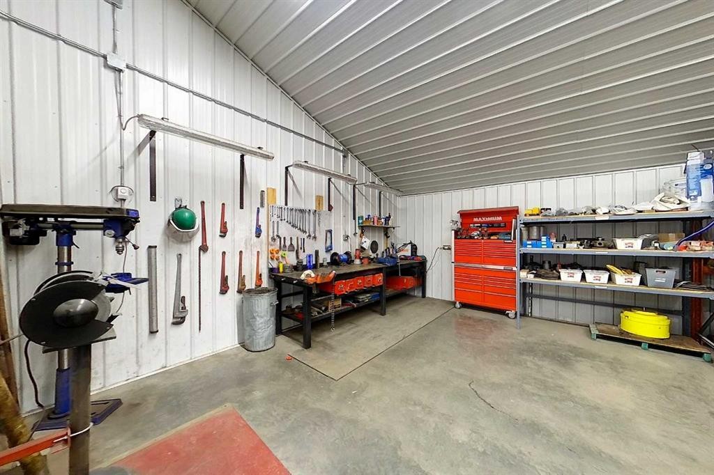 









53214A


Range Road 172

,
Rural Yellowhead County,




AB
T7E 3E2

