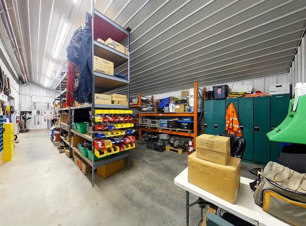 









53214A


Range Road 172

,
Rural Yellowhead County,




AB
T7E 3E2

