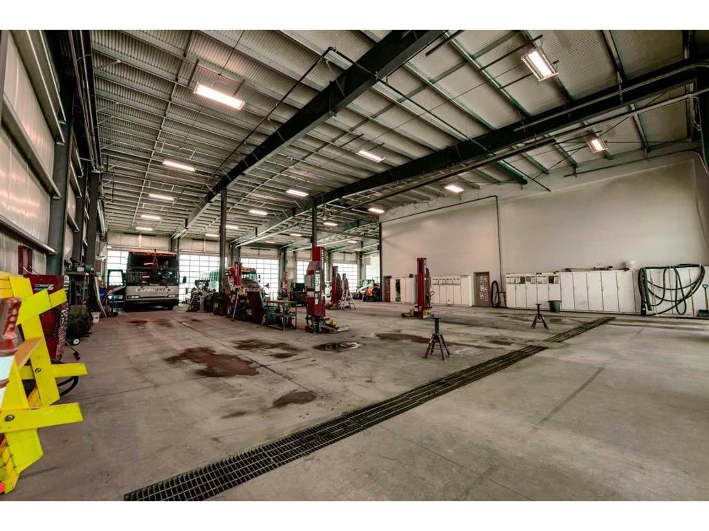 









156


Steele

Crescent,
Hinton,




AB
T7V 2G5

