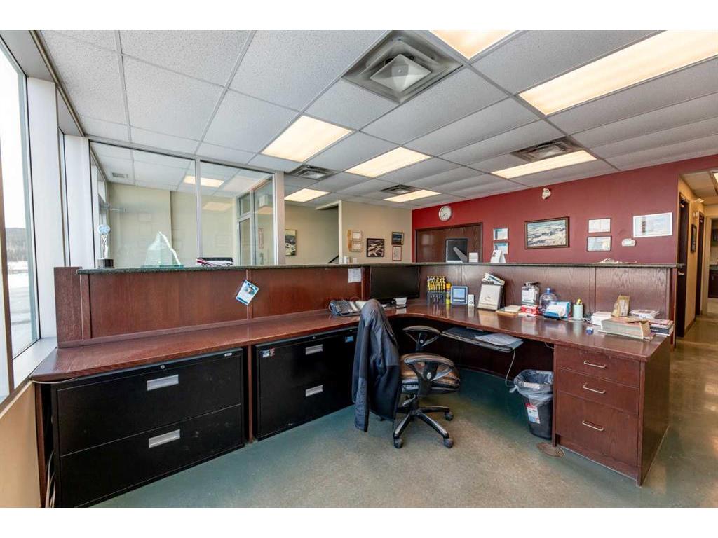 









156


Steele

Crescent,
Hinton,




AB
T7V 2G5

