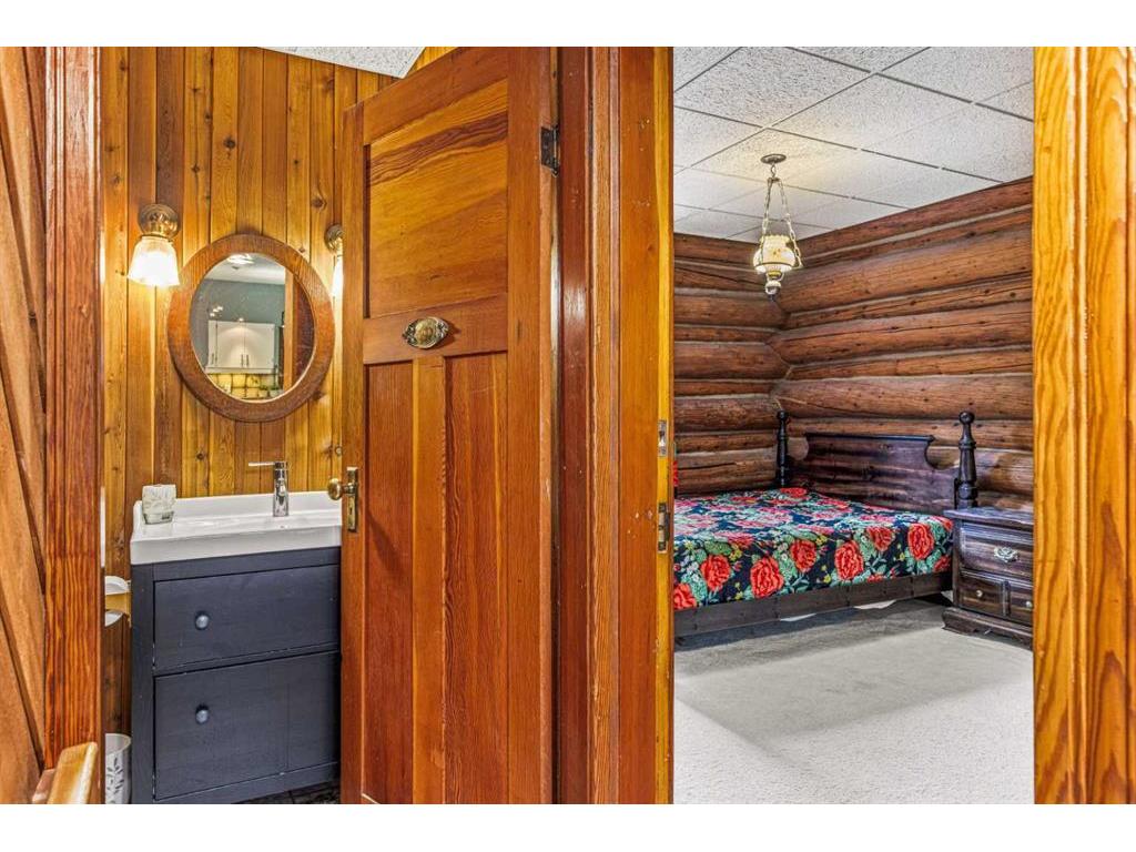









317


Buffalo

Street,
Banff,




AB
T1L 1A1

