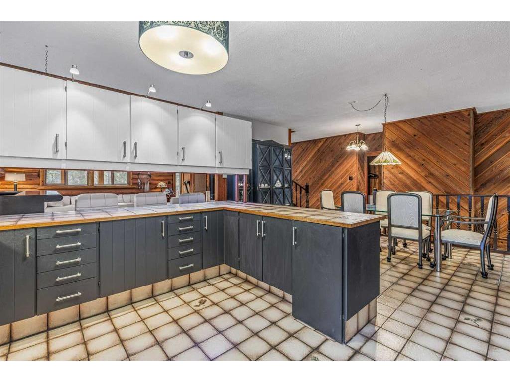 









317


Buffalo

Street,
Banff,




AB
T1L 1A1


