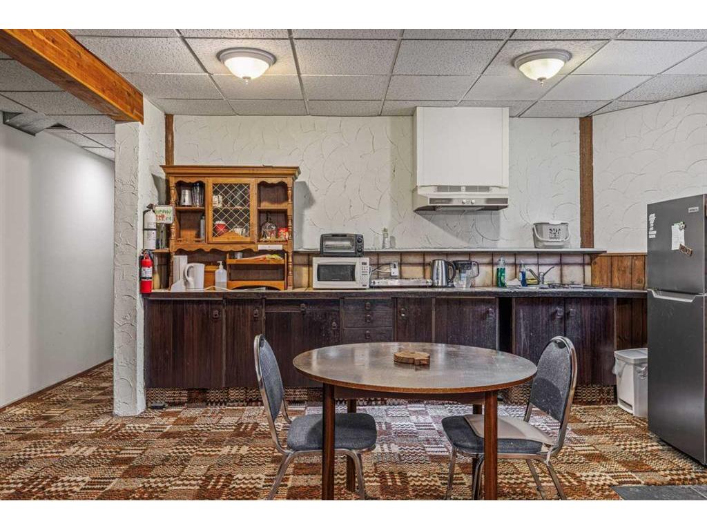 









317


Buffalo

Street,
Banff,




AB
T1L 1A1

