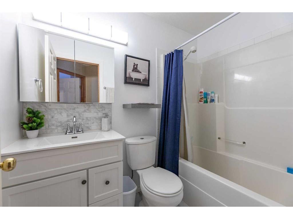 









129


Mackay

Crescent,
Hinton,




AB
T7V 2C7

