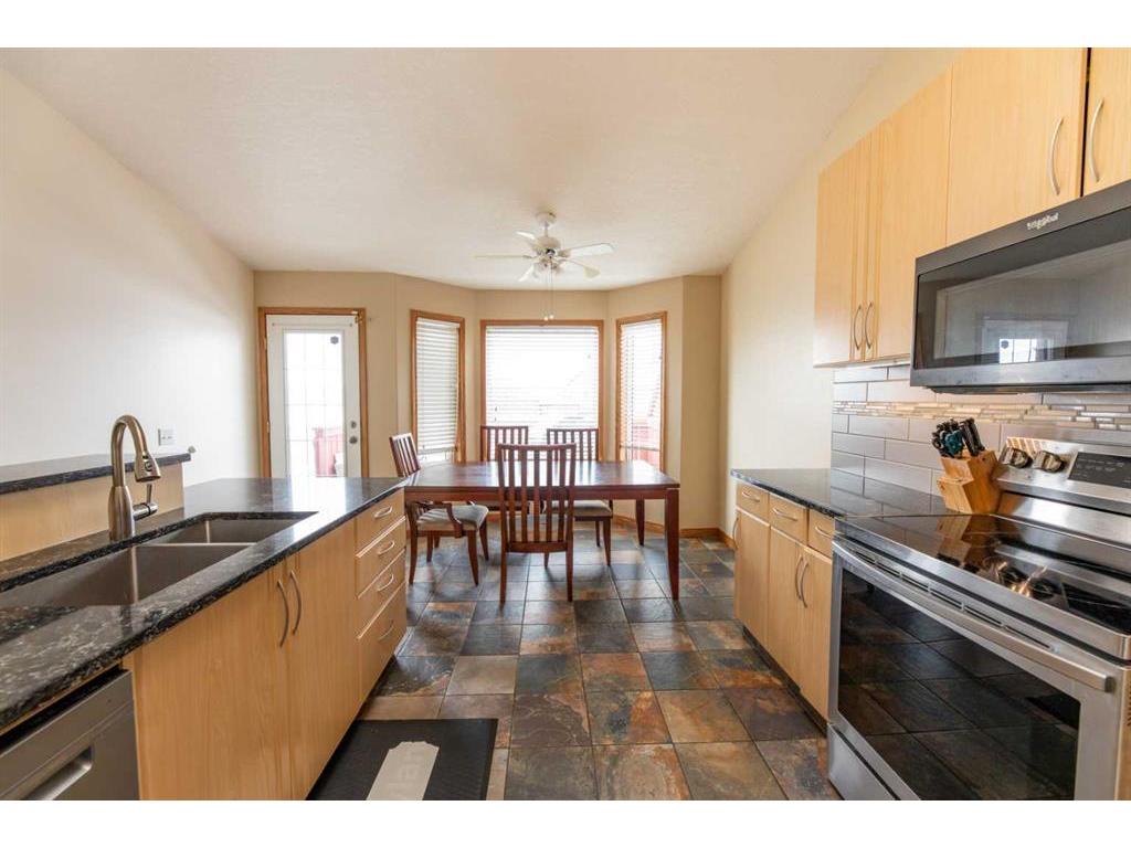 









129


Mackay

Crescent,
Hinton,




AB
T7V 2C7

