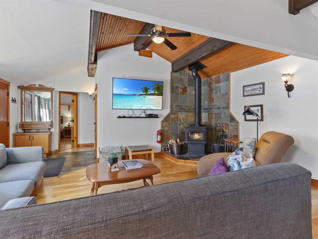 









21


Pinewood

Crescent,
Canmore,




AB
T1W1P8


