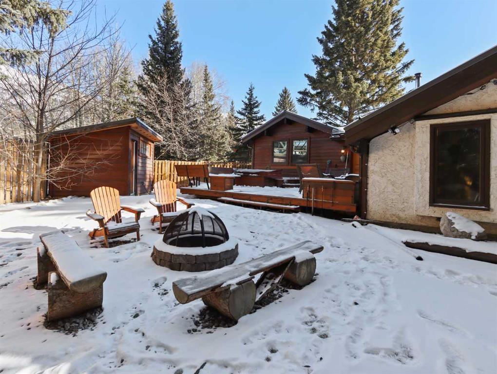 









21


Pinewood

Crescent,
Canmore,




AB
T1W1P8

