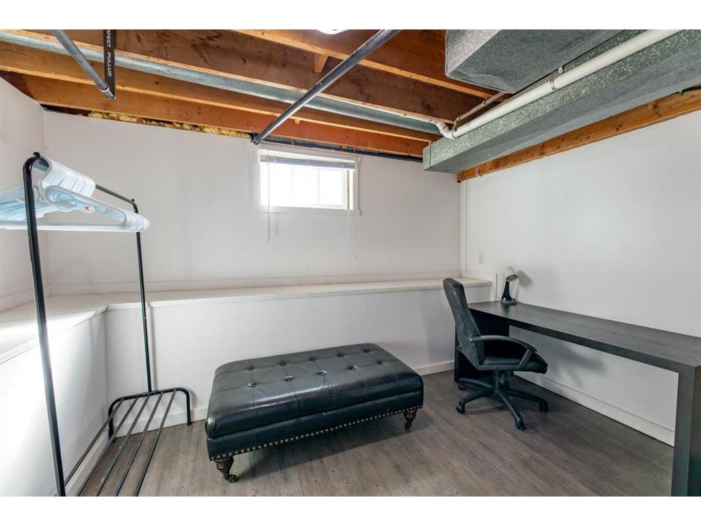 









135


Sherwood

Drive,
Hinton,




AB
T7V 1P6


