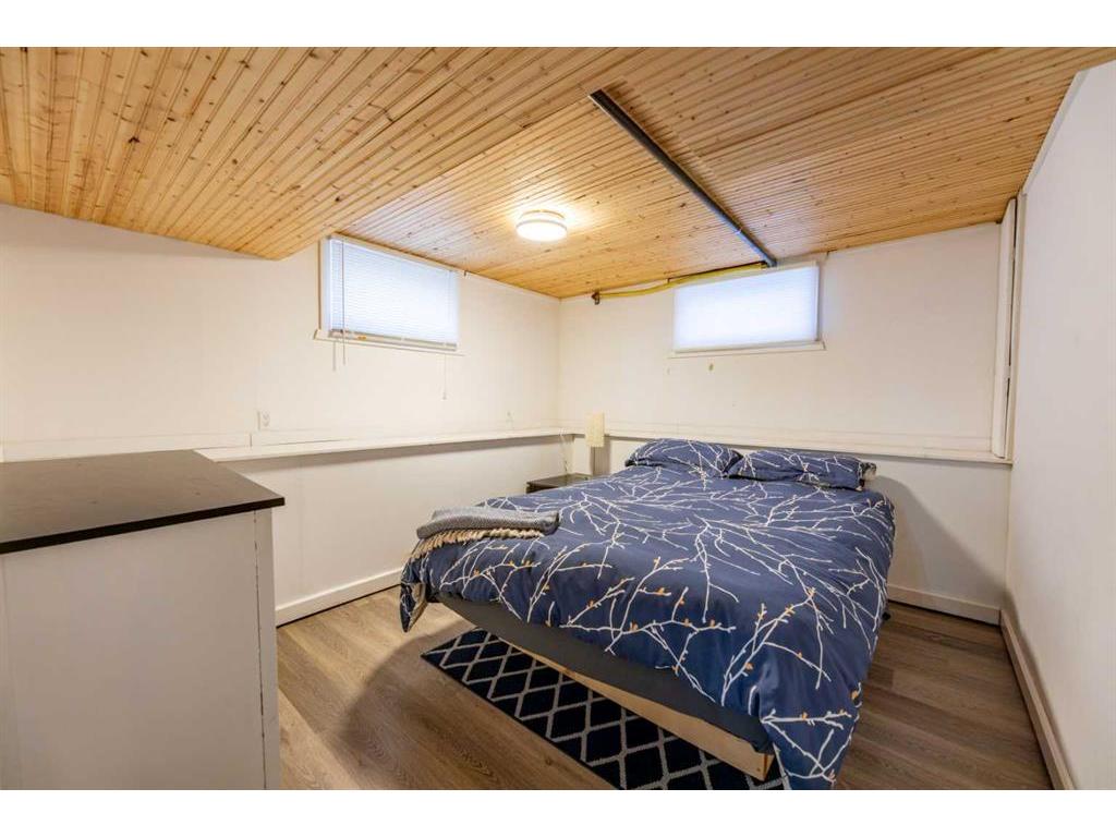 









135


Sherwood

Drive,
Hinton,




AB
T7V 1P6

