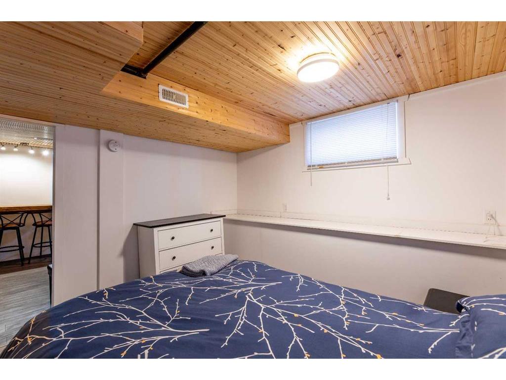 









135


Sherwood

Drive,
Hinton,




AB
T7V 1P6

