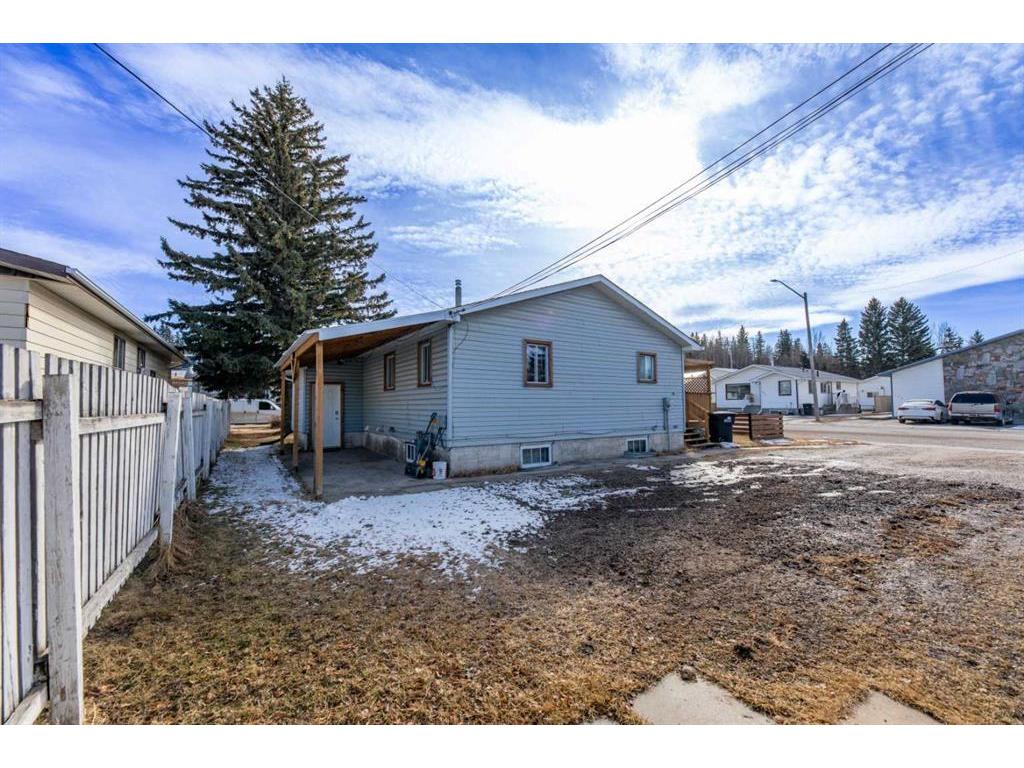 









135


Sherwood

Drive,
Hinton,




AB
T7V 1P6

