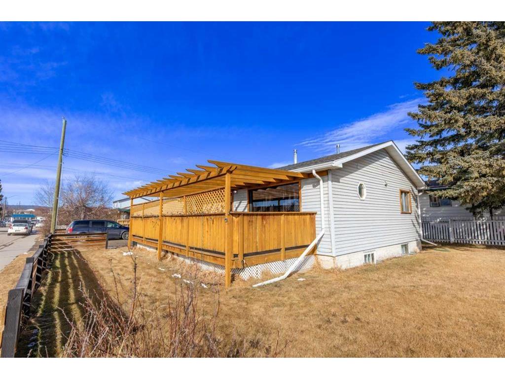 









135


Sherwood

Drive,
Hinton,




AB
T7V 1P6

