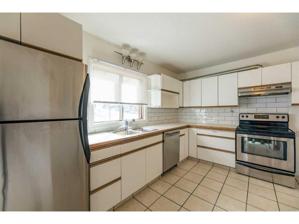 









135


Sherwood

Drive,
Hinton,




AB
T7V 1P6


