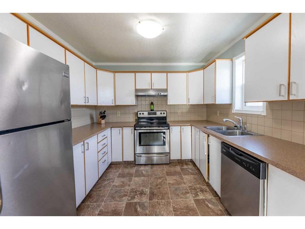 









522


Boutin

Avenue,
Hinton,




AB
T7V 1A8

